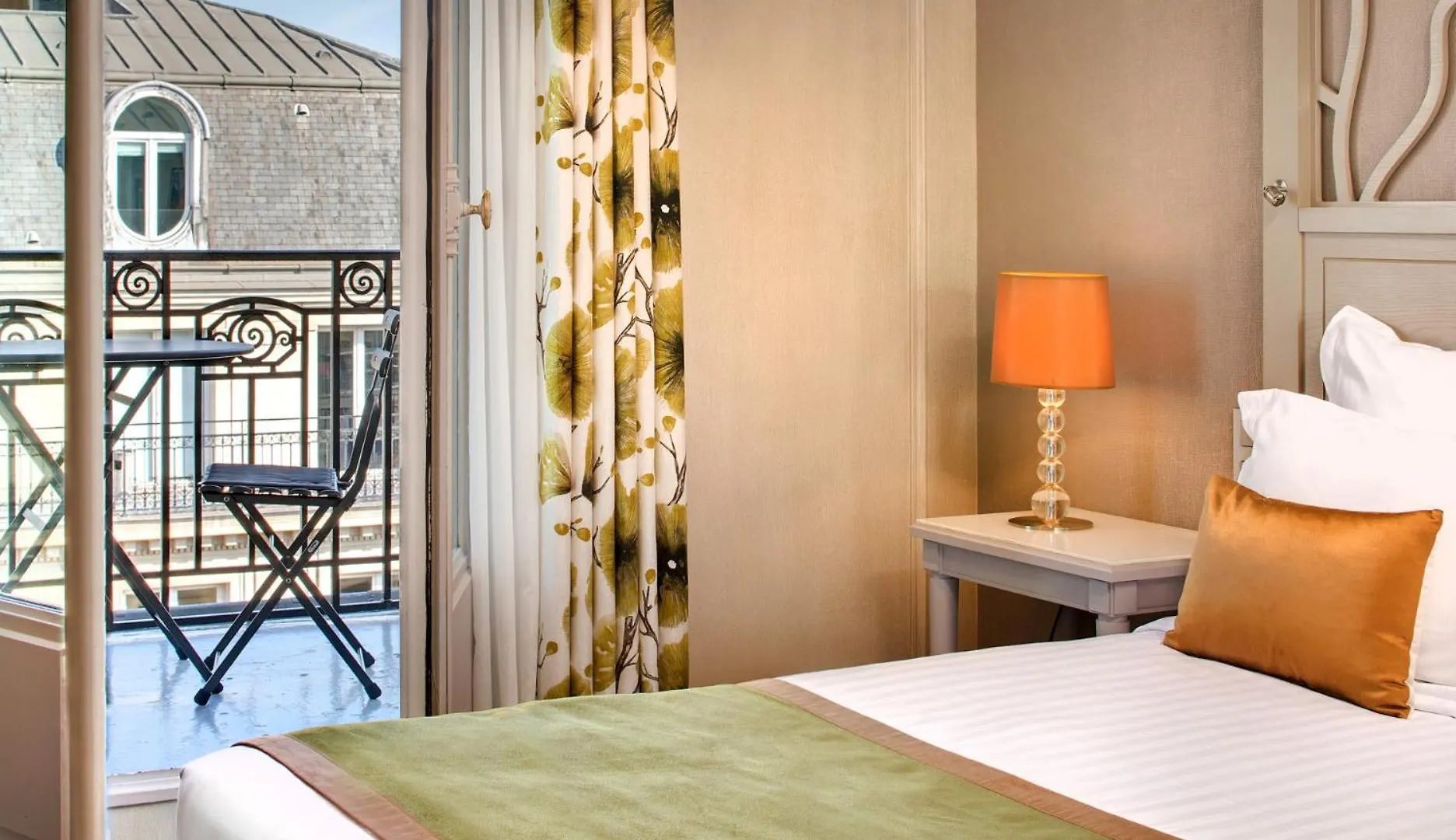 Hotel Chateau Frontenac Paris