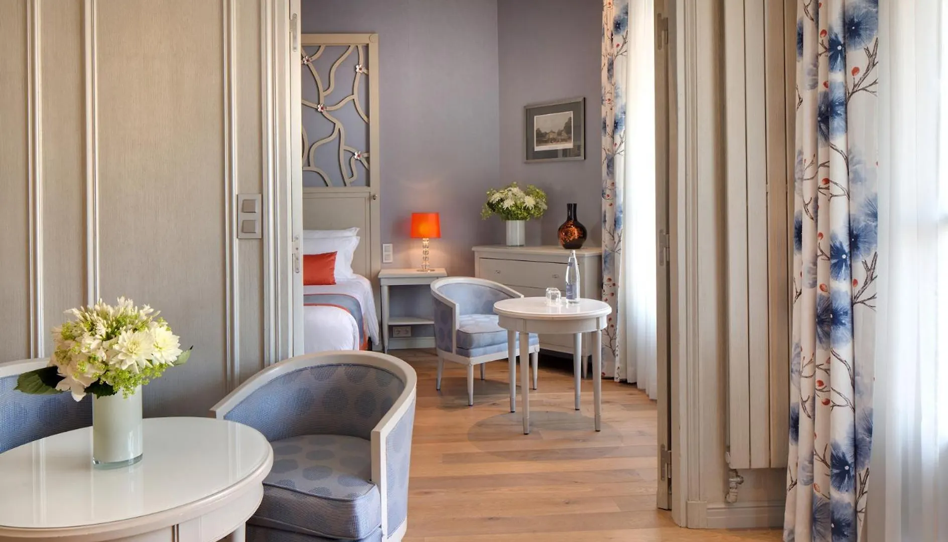 Chateau Frontenac Hotel Paris