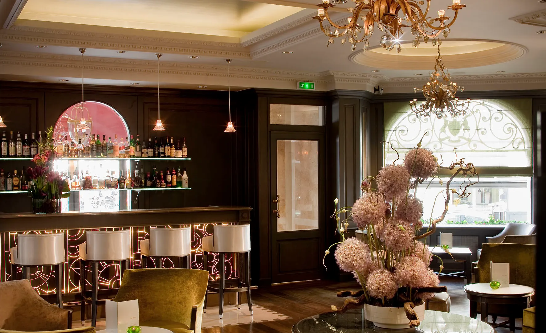 Chateau Frontenac 4* Paris