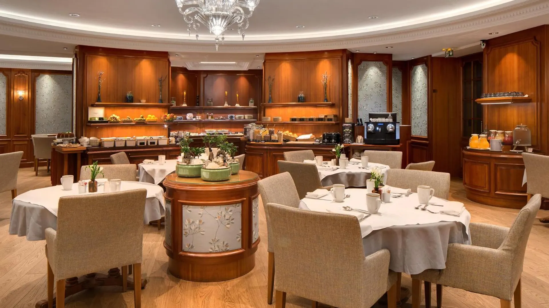 Château Frontenac 4* Parijs