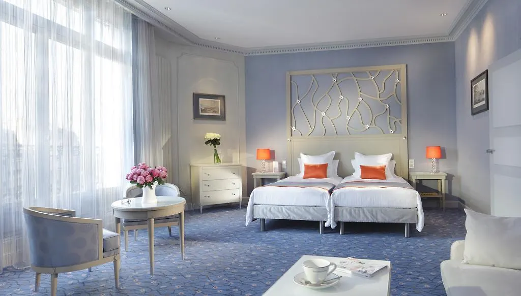 Chateau Frontenac Hotell 4*
