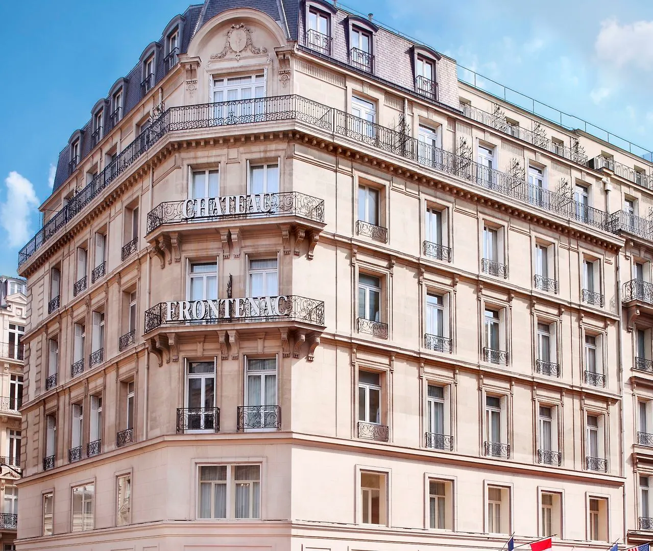 Chateau Frontenac 4* Paris